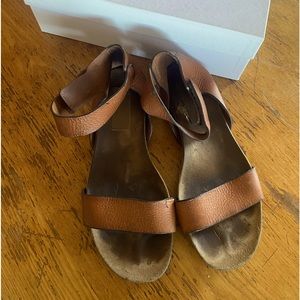 Super comfy Pedro Garcia flats w cork bed